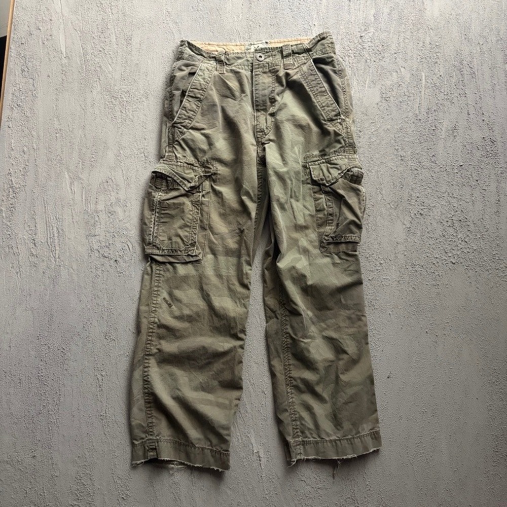 Vintage American Eagle Cargo Pants 30x30 Green Y2K Camo Distressed Hem
